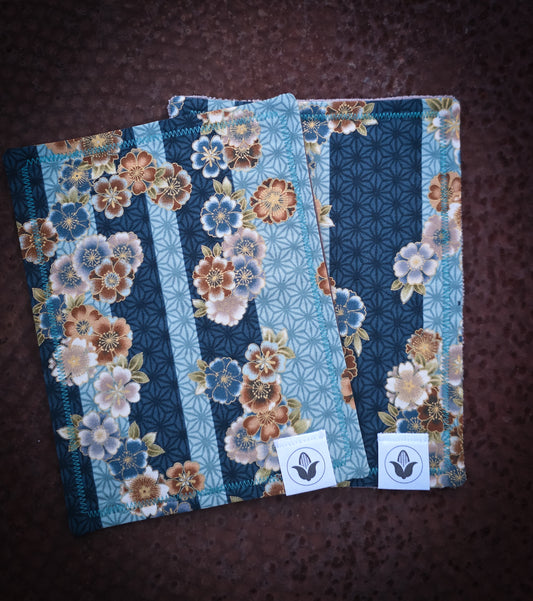 Asanoha Bloom
Handkerchief
